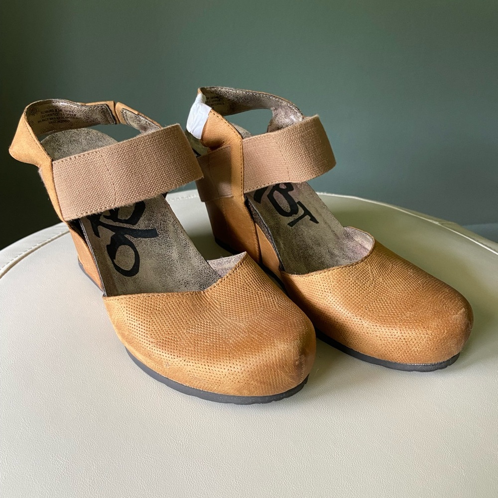 OTBT Wedges Camel colored